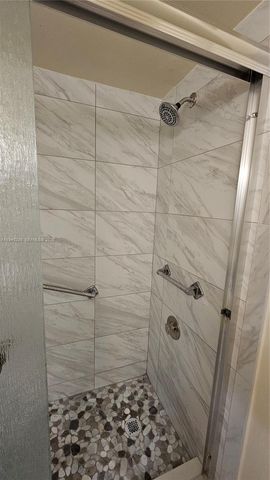 4980 E Sabal Palm Blvd 127, Tamarac, FL 33319