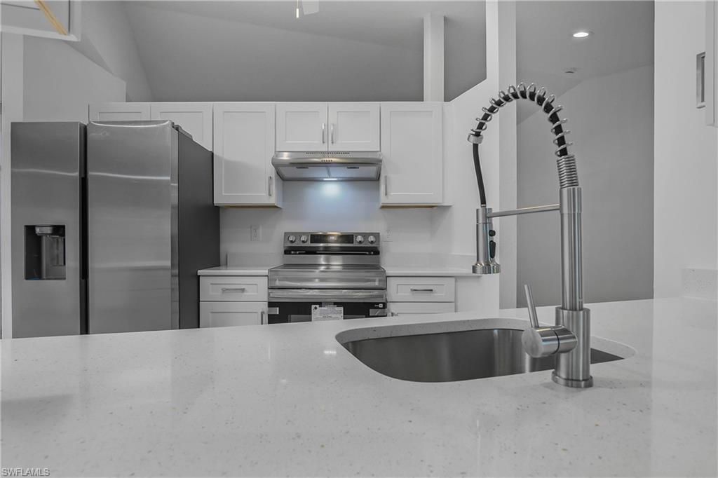 12393 Londonderry LN, BONITA SPRINGS, FL 34135 — photo 5