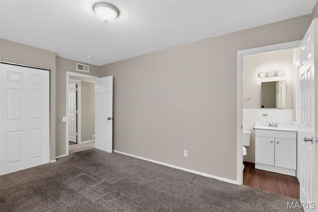 2348 Vorhof Drive, St Louis, MO 63136