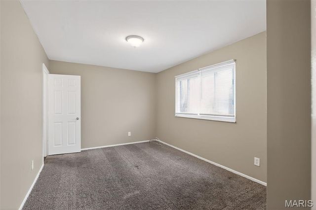 2348 Vorhof Drive, St Louis, MO 63136