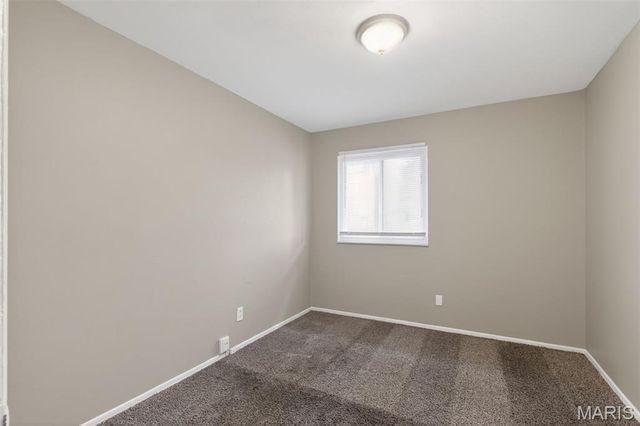 2348 Vorhof Drive, St Louis, MO 63136