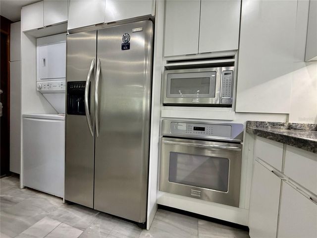 6410 ISLA VERDE AVENUE 8C, Carolina, PR 00979