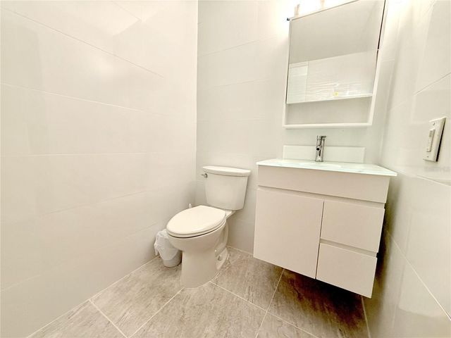 6410 ISLA VERDE AVENUE 8C, Carolina, PR 00979