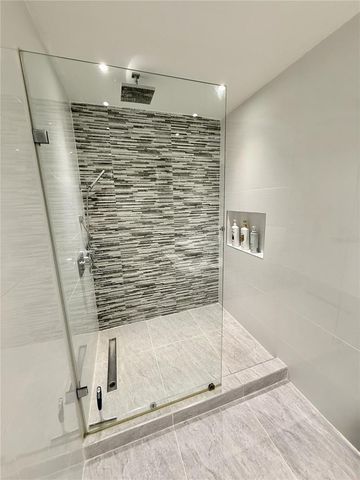 6410 ISLA VERDE AVENUE 8C, Carolina, PR 00979