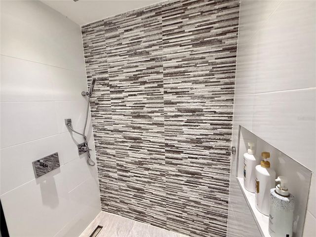 6410 ISLA VERDE AVENUE 8C, Carolina, PR 00979