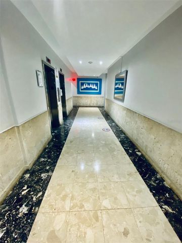 6410 ISLA VERDE AVENUE 8C, Carolina, PR 00979