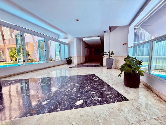 6410 ISLA VERDE AVENUE 8C, Carolina, PR 00979