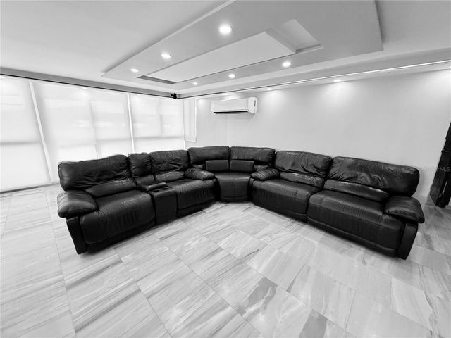 6410 ISLA VERDE AVENUE 8C, Carolina, PR 00979