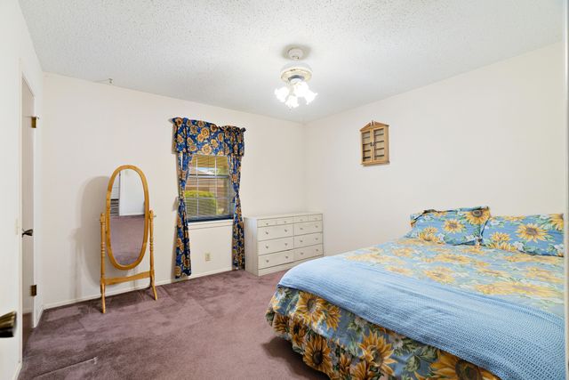 3450 Vagas Drive, Paris, TX 75462