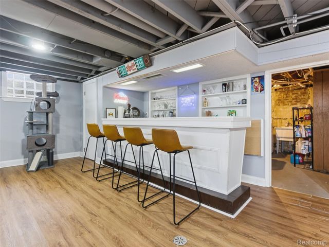 31907 Courtland Street, St. Clair Shores, MI 48082