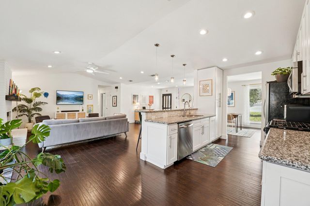 6509 Northeast DR, Austin, TX 78723