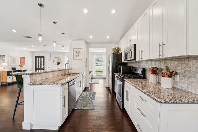 6509 Northeast DR, Austin, TX 78723