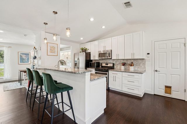 6509 Northeast DR, Austin, TX 78723