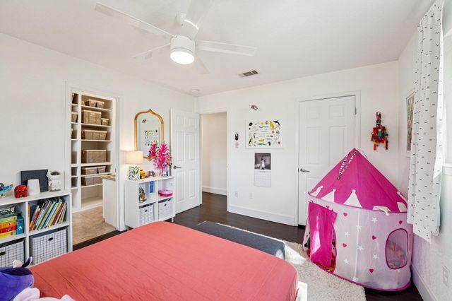 6509 Northeast DR, Austin, TX 78723