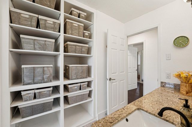 6509 Northeast DR, Austin, TX 78723