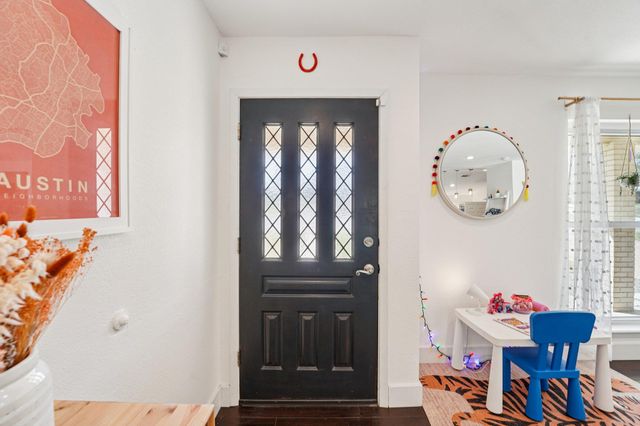 6509 Northeast DR, Austin, TX 78723