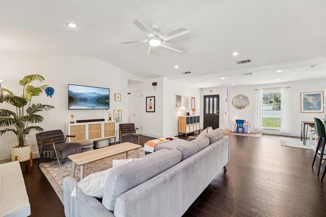 6509 Northeast DR, Austin, TX 78723