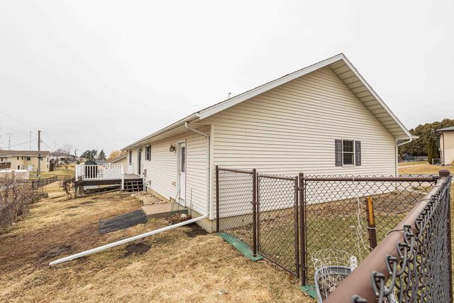 231 Rita Avenue, Dickeyville, WI 53808