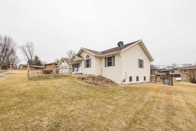 231 Rita Avenue, Dickeyville, WI 53808