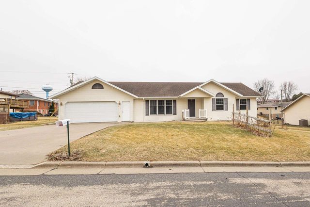 231 Rita Avenue, Dickeyville, WI 53808