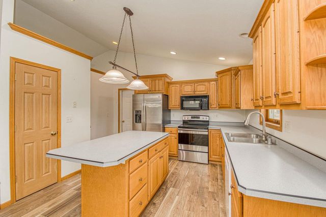 231 Rita Avenue, Dickeyville, WI 53808