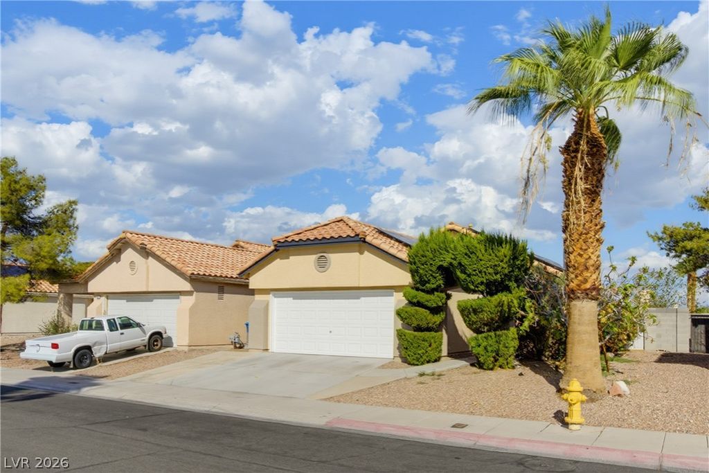 1904 Betsy Ross Drive, Las Vegas, NV 89108 — photo 2