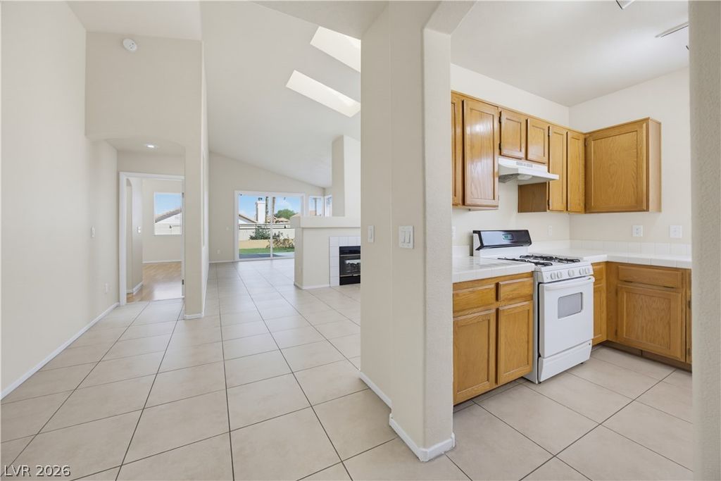 1904 Betsy Ross Drive, Las Vegas, NV 89108 — photo 5