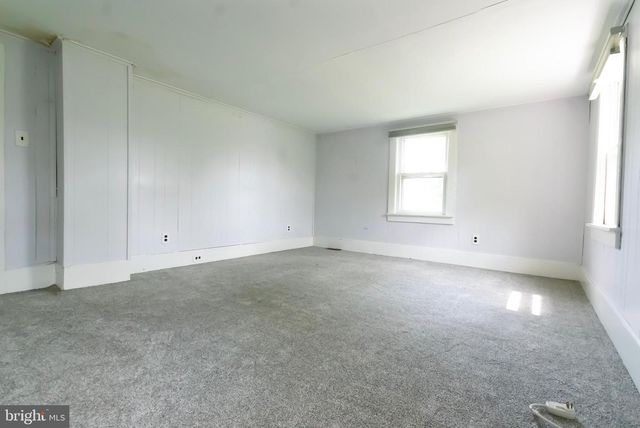 201 SECOND ST, Fieldsboro, NJ 08505