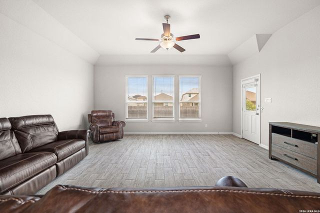 8132 Dublin Frst, San Antonio, TX 78253