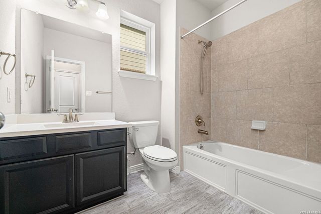 8132 Dublin Frst, San Antonio, TX 78253