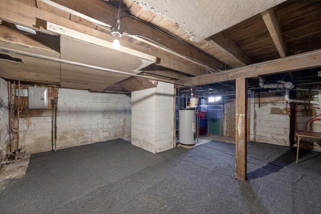 69 Spring Street, Hyannis, MA 02601