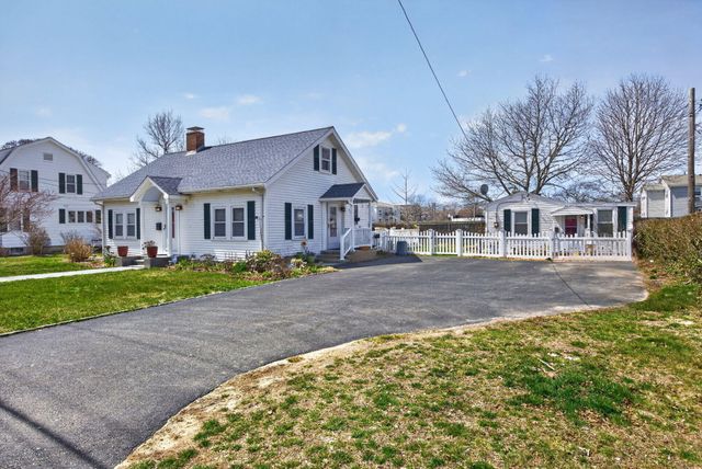 69 Spring Street, Hyannis, MA 02601