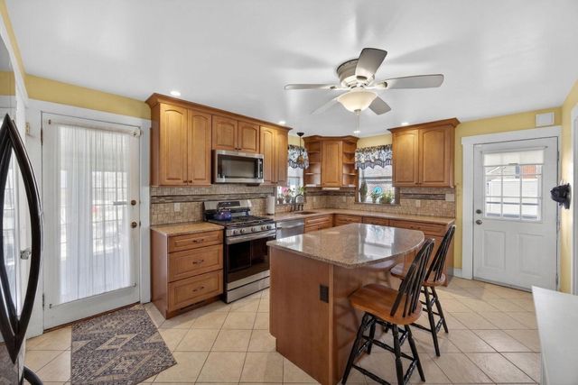 69 Spring Street, Hyannis, MA 02601