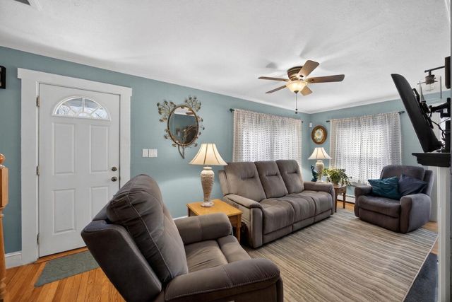 69 Spring Street, Hyannis, MA 02601