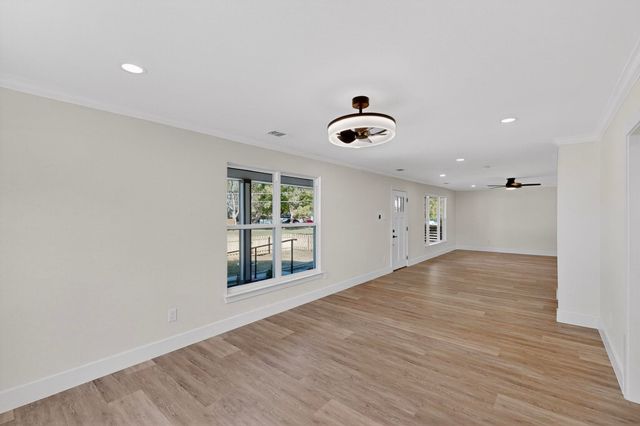 5912 Bertha Lane, Haltom City, TX 76117