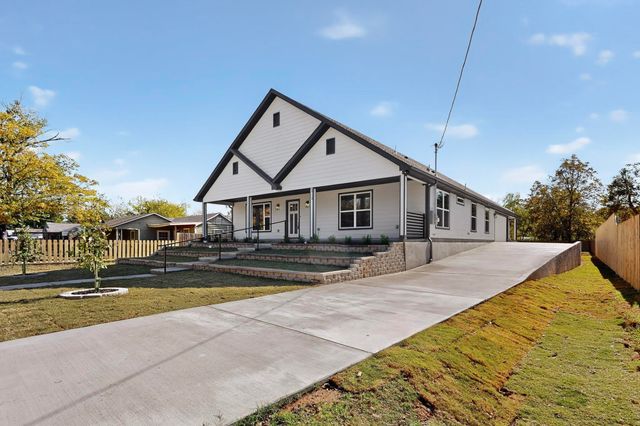 5912 Bertha Lane, Haltom City, TX 76117