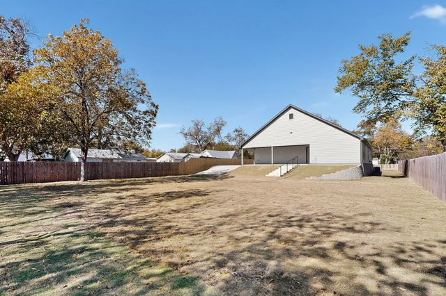 5912 Bertha Lane, Haltom City, TX 76117