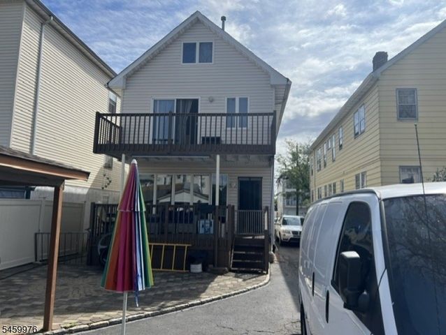 828 Van Buren Ave, Elizabeth City, NJ 07201
