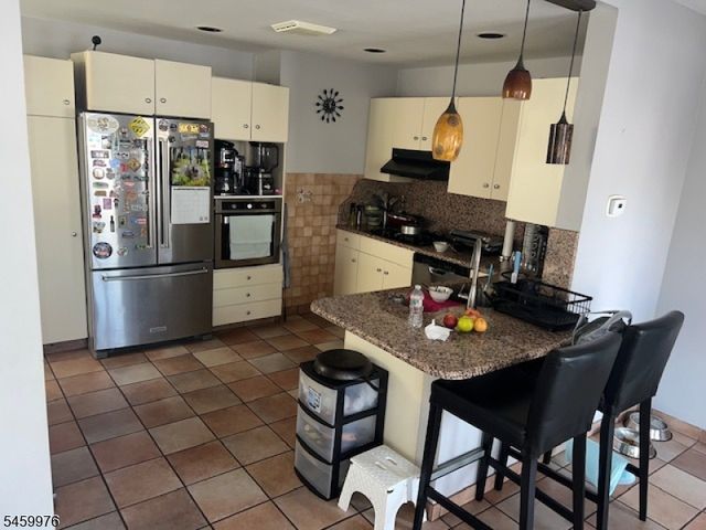 828 Van Buren Ave, Elizabeth City, NJ 07201
