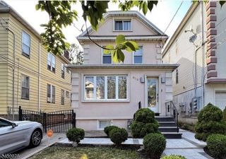 828 Van Buren Ave, Elizabeth City, NJ 07201