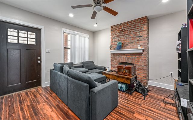 228-226 Ulysses St, Mt Washington, PA 15211