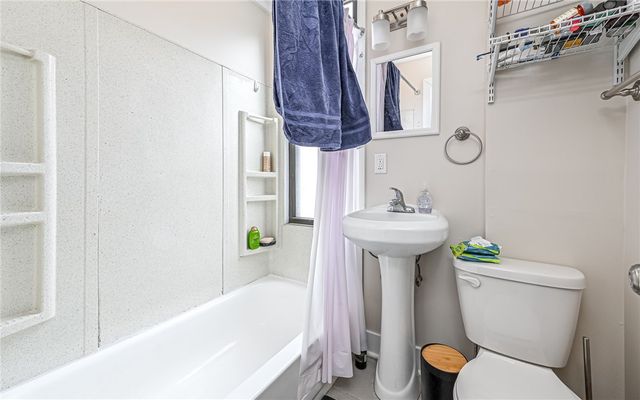 228-226 Ulysses St, Mt Washington, PA 15211