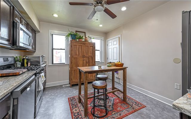 228-226 Ulysses St, Mt Washington, PA 15211