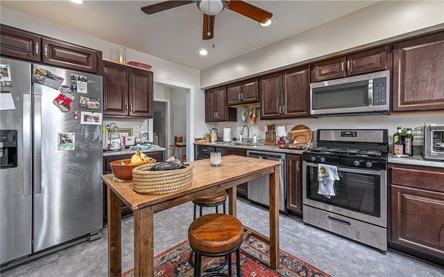 228-226 Ulysses St, Mt Washington, PA 15211