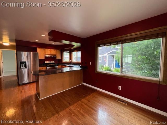 1465 Beachland Boulevard, Keego Harbor, MI 48320