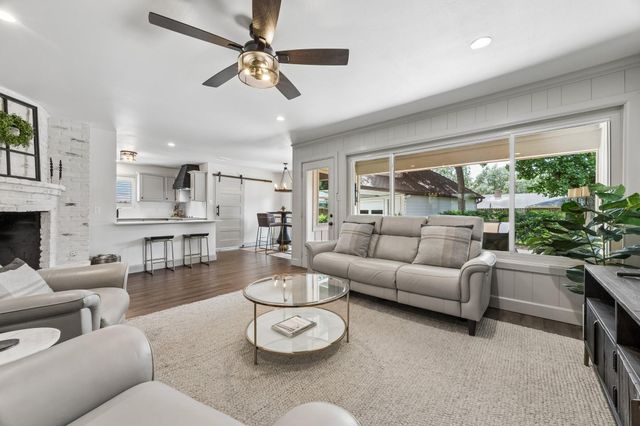 18222 Barbuda Lane, Houston, TX 77058