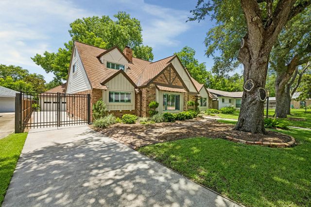 18222 Barbuda Lane, Houston, TX 77058