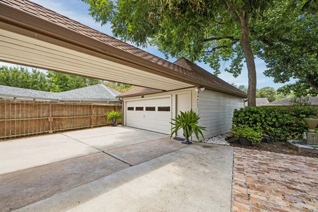 18222 Barbuda Lane, Houston, TX 77058