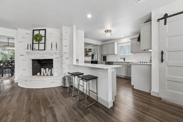 18222 Barbuda Lane, Houston, TX 77058