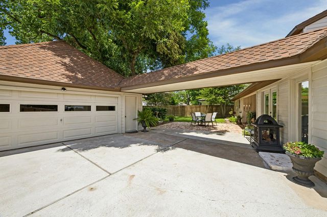 18222 Barbuda Lane, Houston, TX 77058